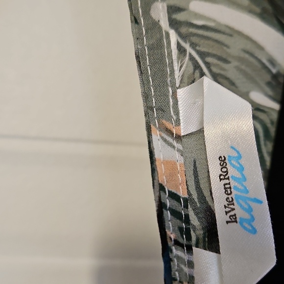 Womens XL Dress Oversized Swimsuit Cover Up NWT La Vie En Rose NWT - Picture 3 of 4